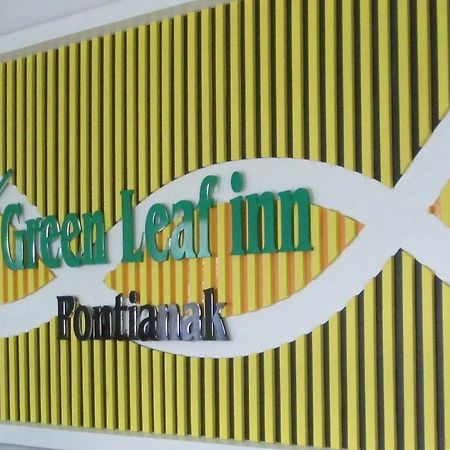 Green Leaf Inn Pontianak Extérieur photo