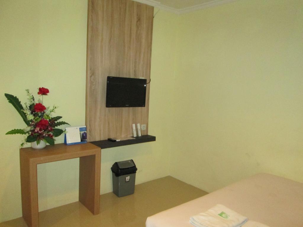 Green Leaf Inn Pontianak Chambre photo
